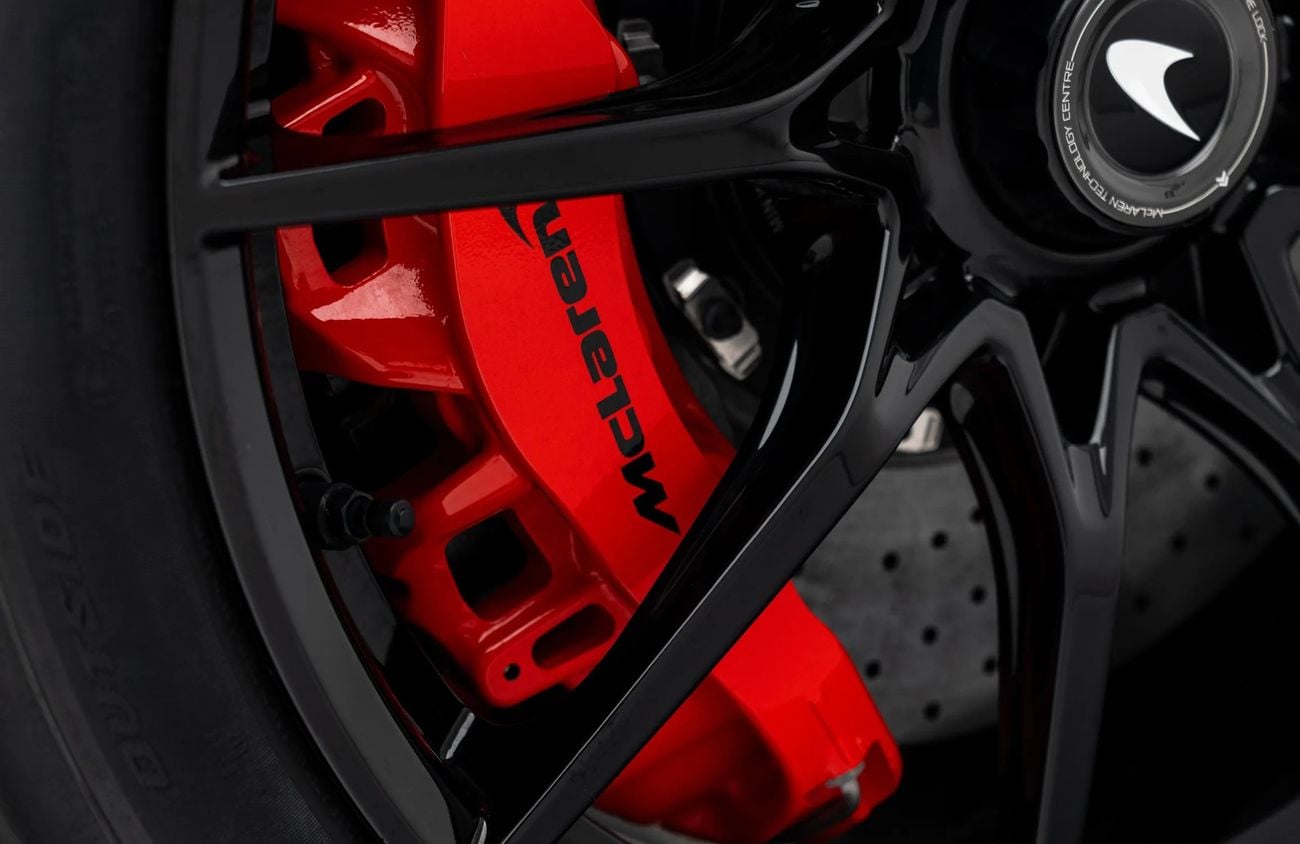 مكلارين سينا 4.0L V8 Twin-Turbocharged Engine