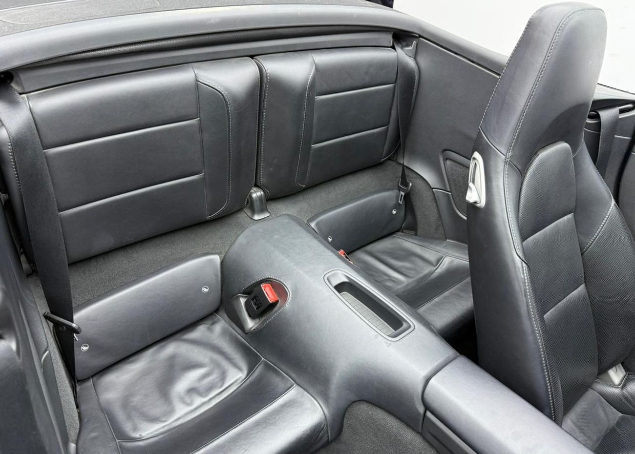 Porsche 911 Carrera 3.4L Convertible 2015 Porsche 911 Carrera, Service History, Excellent Condition, GCC