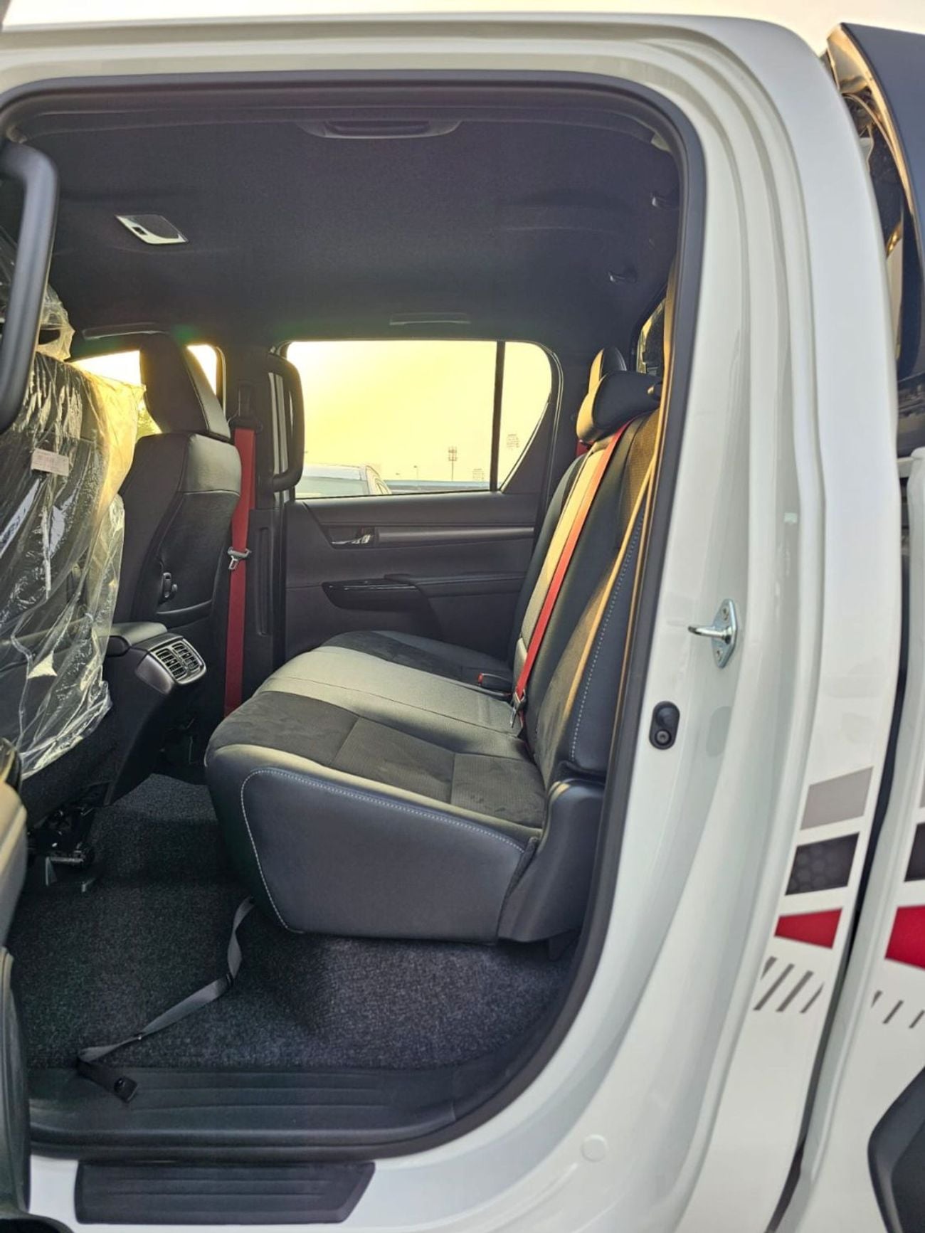 Toyota Hilux GR SPORT EXL || 2.8L DIESEL V4 | DRIVER PWR SEAT WITH LEATHER SEATS | 360*CAMERA (CODE # HDGRO)