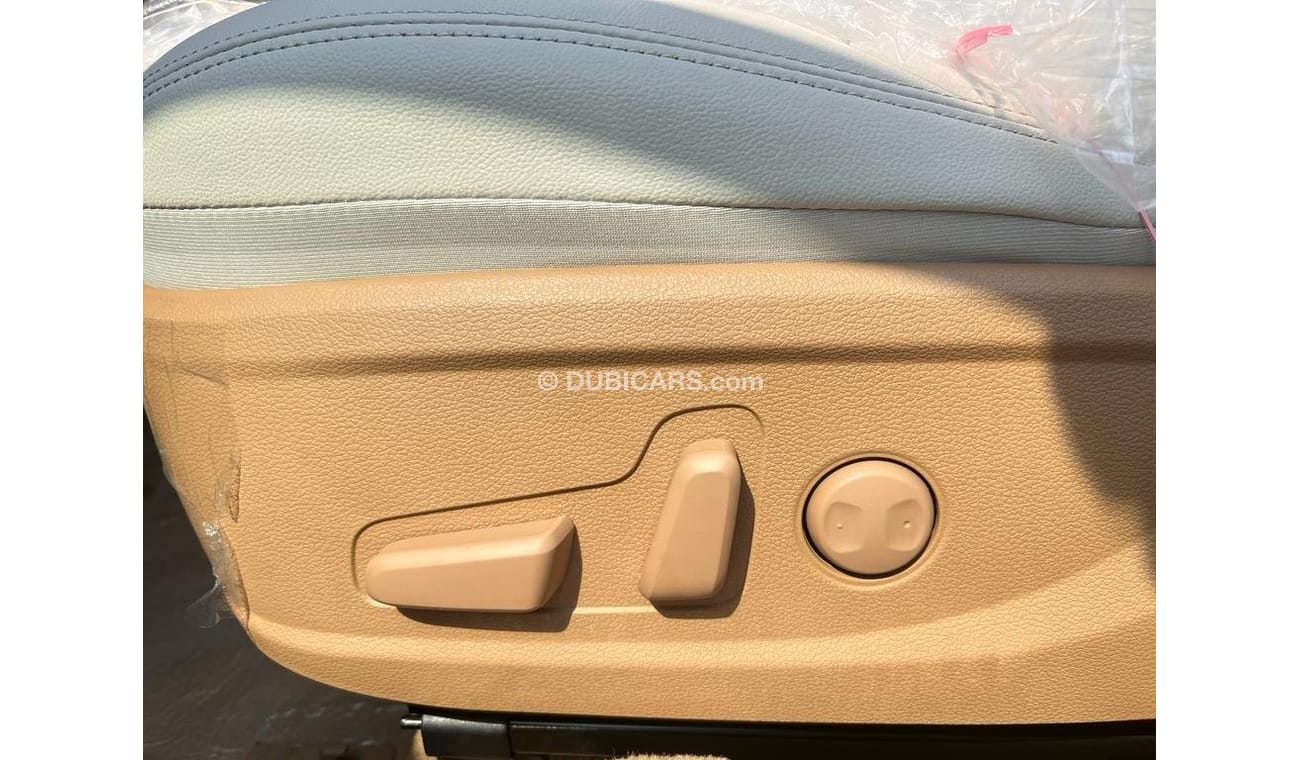 Hyundai Azera 3.5 L , full option