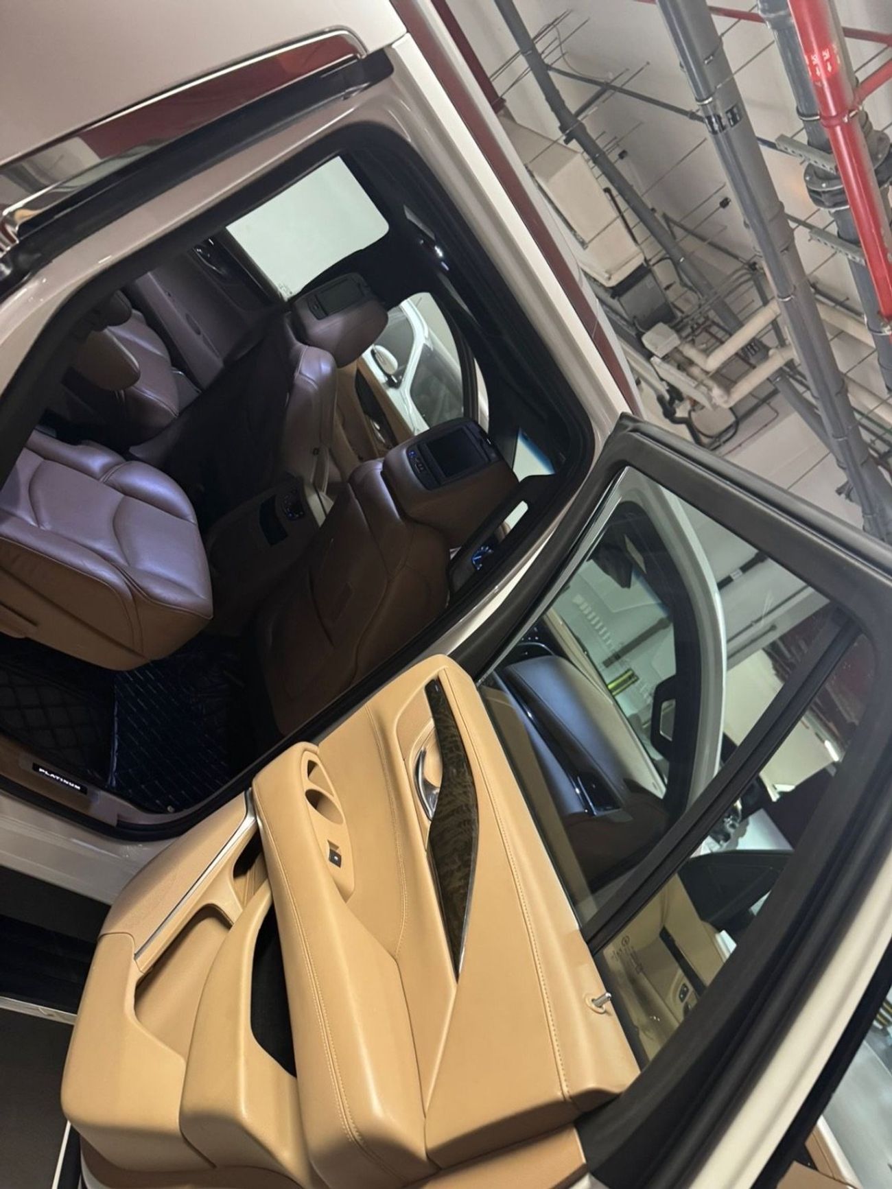 Cadillac Escalade Premium 6.2L