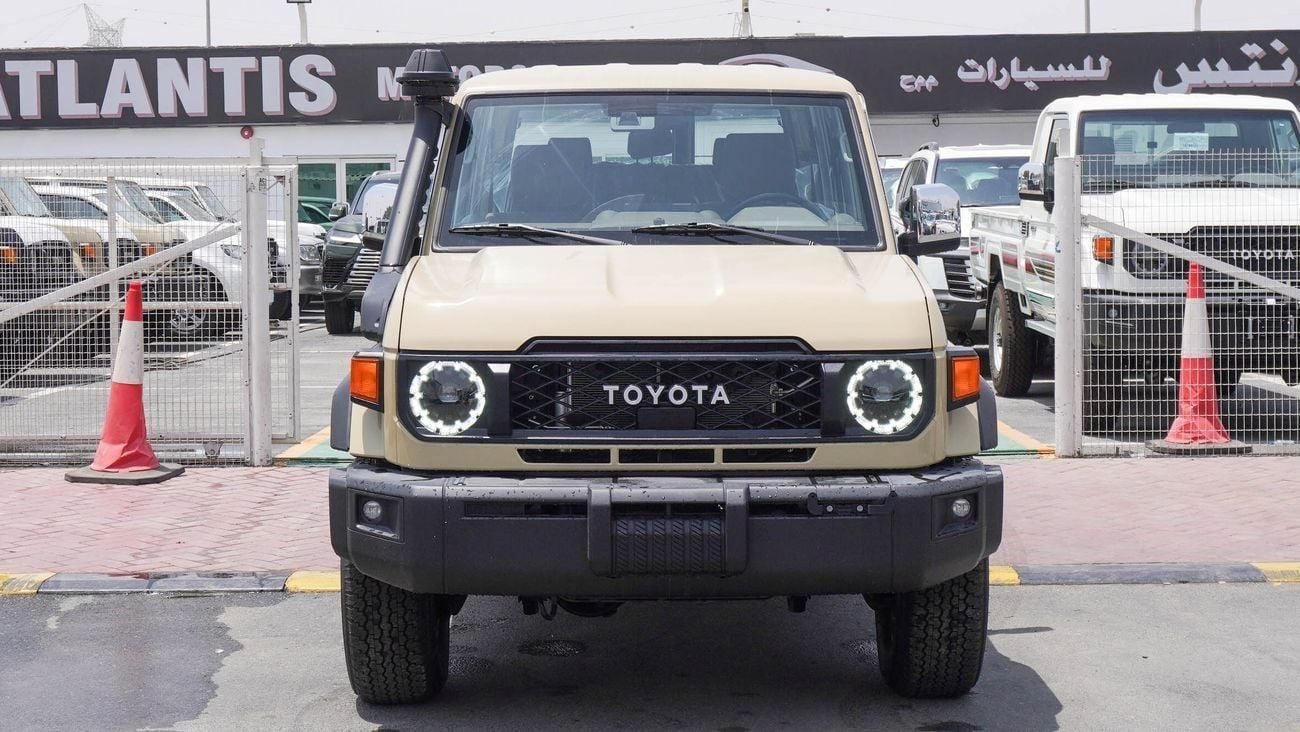 Toyota Land Cruiser 70 HT VXR LX 4.0L V6 A/T