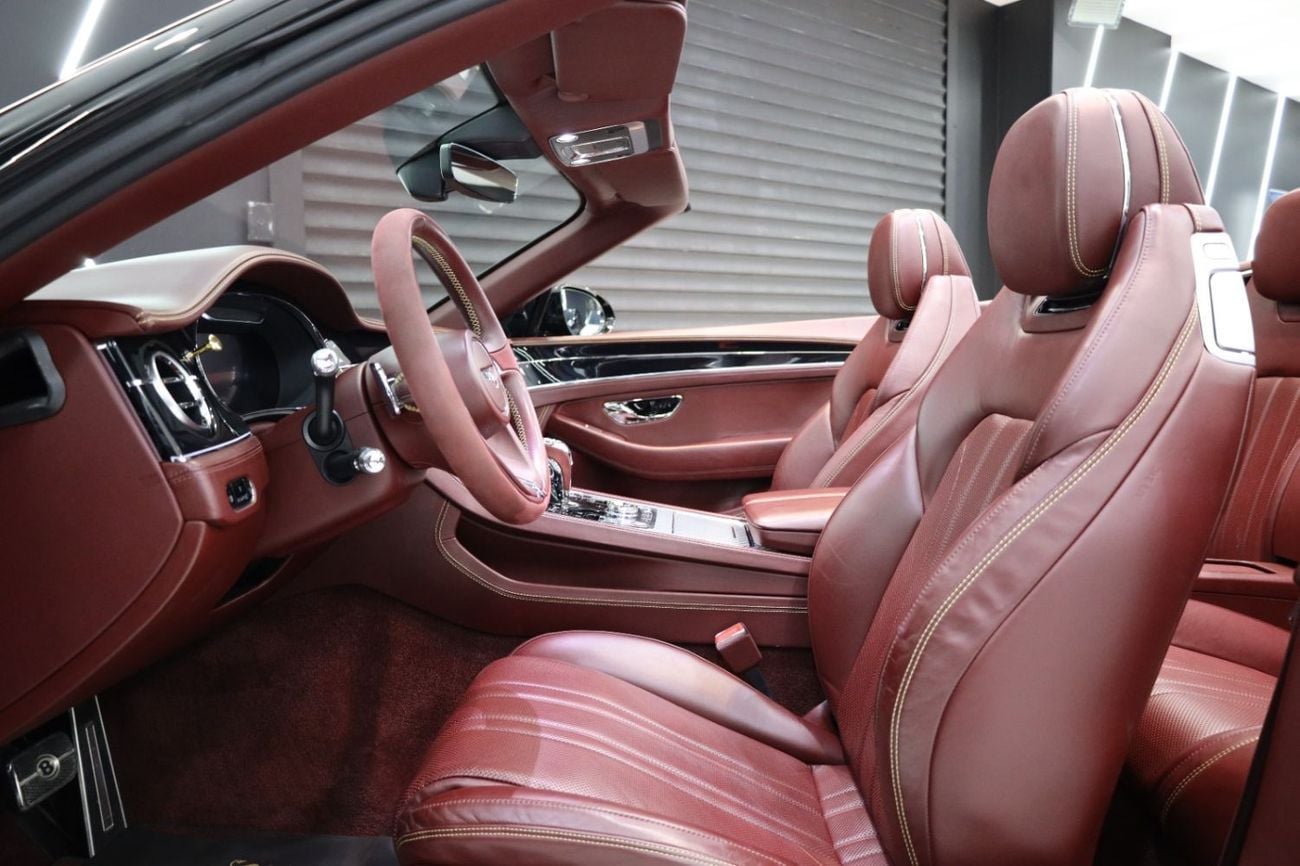 Bentley Continental Number 1 Edition by Mulliner, 1 OF 100, Carbon Fiber Body Kit, GCC Specs!!