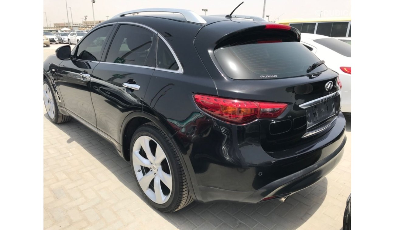 Infiniti FX50 انفينيتي FX50بحالة ممتازة بدون حوادث2009 خليجي