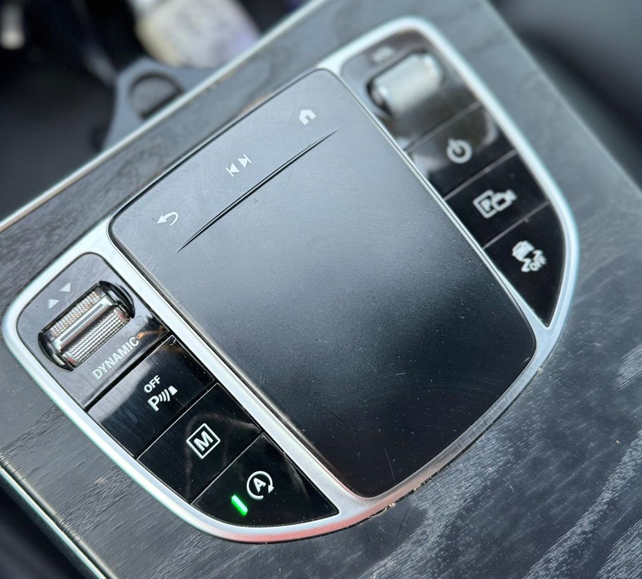 مرسيدس بنز GLC 300