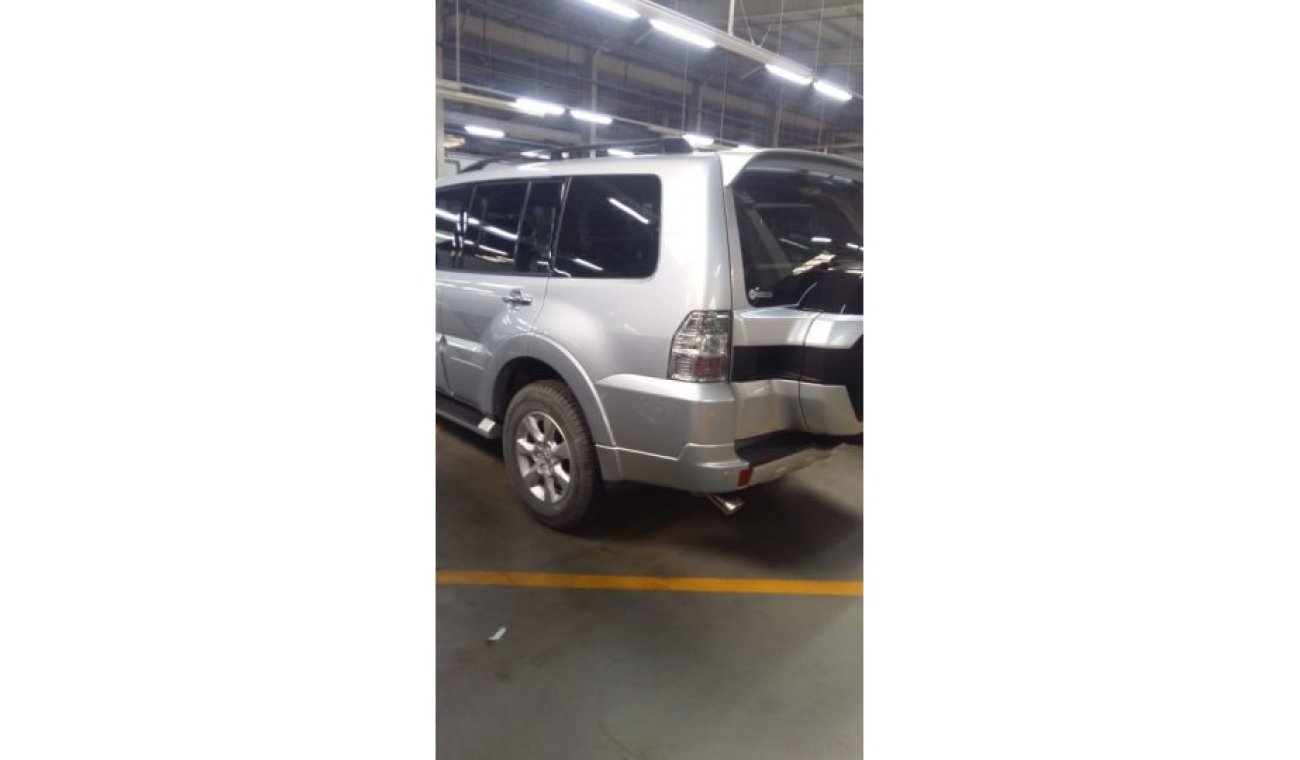 Mitsubishi Pajero 3.8 full option