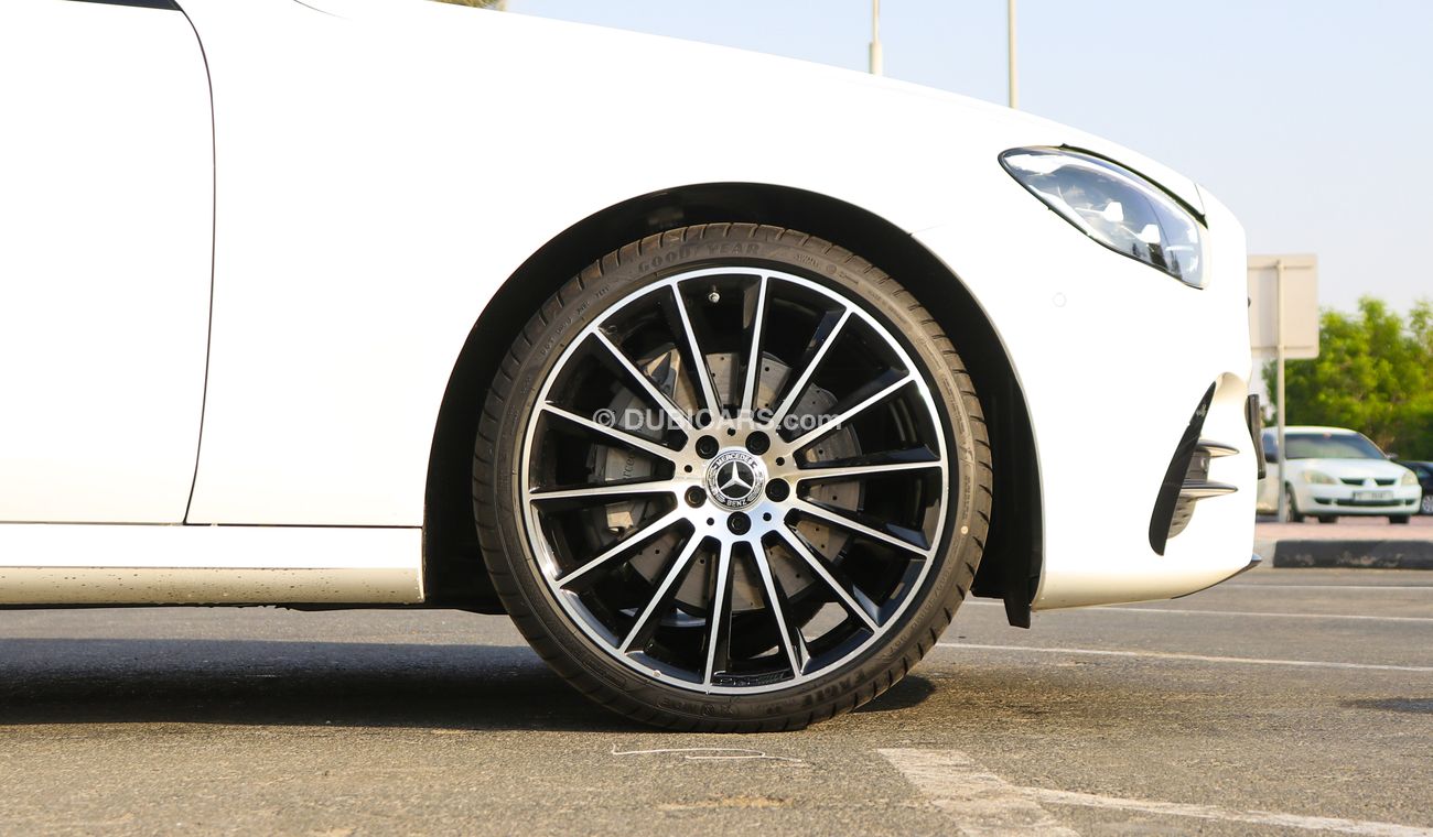 Mercedes-Benz E200 AMG MY2022 Night Package
