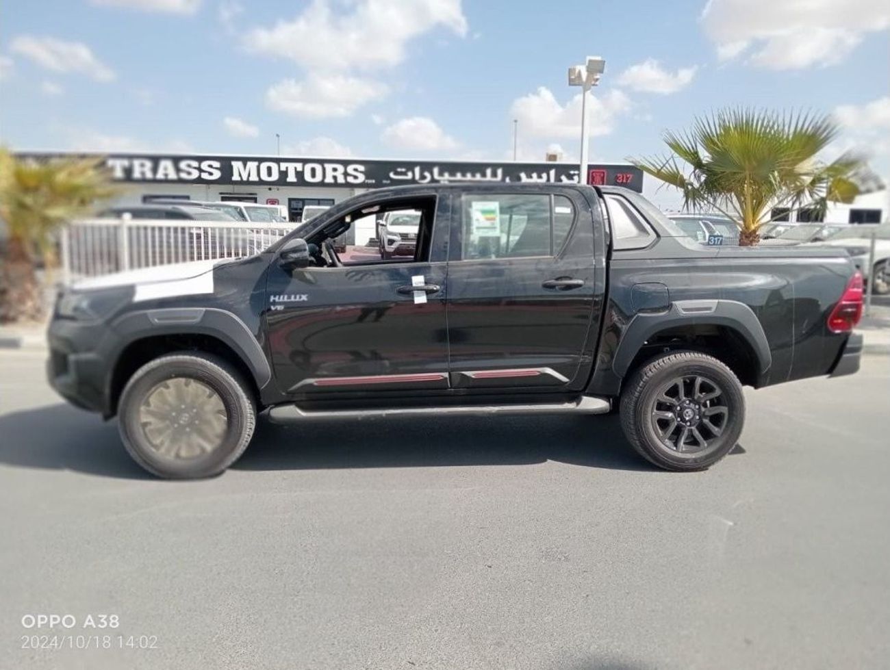تويوتا هيلوكس Toyota Hilux adventure  4.0 L Automatic