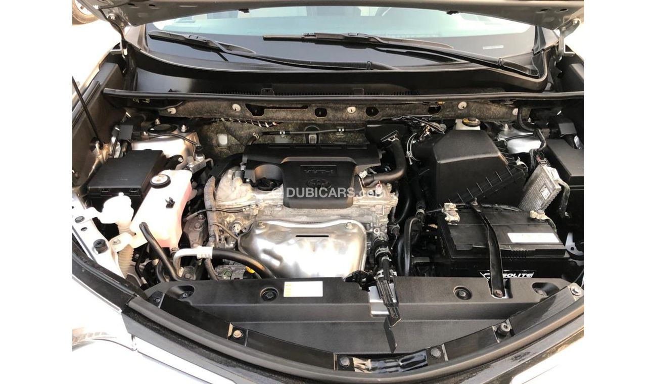 Toyota RAV4 TOYOTA RAV4  SILVER US