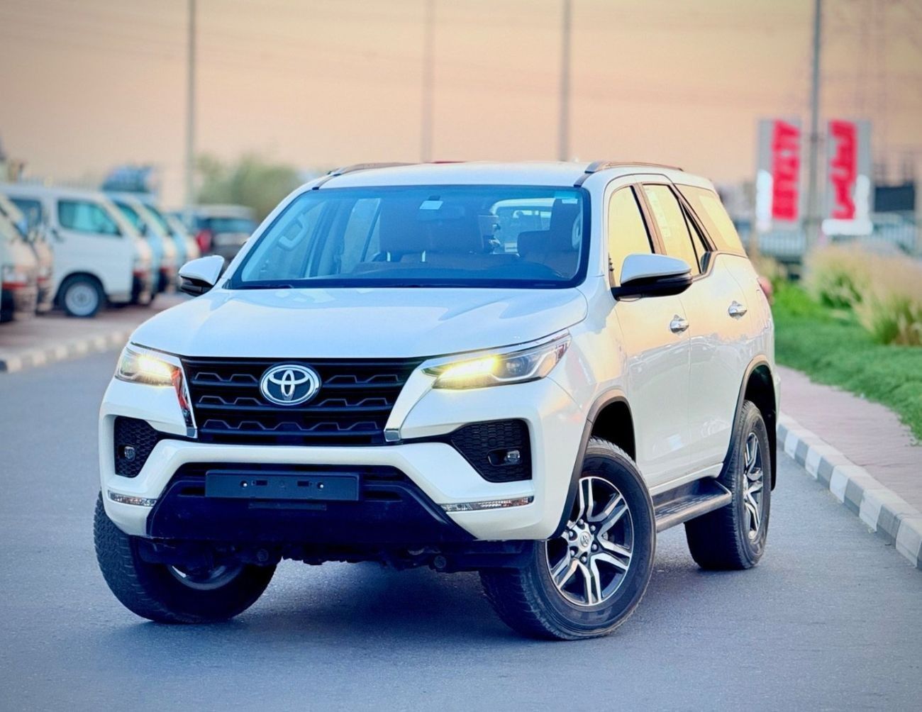 تويوتا فورتونر EXR 2023 V4 Full Option Very Clean and Perfect Condition