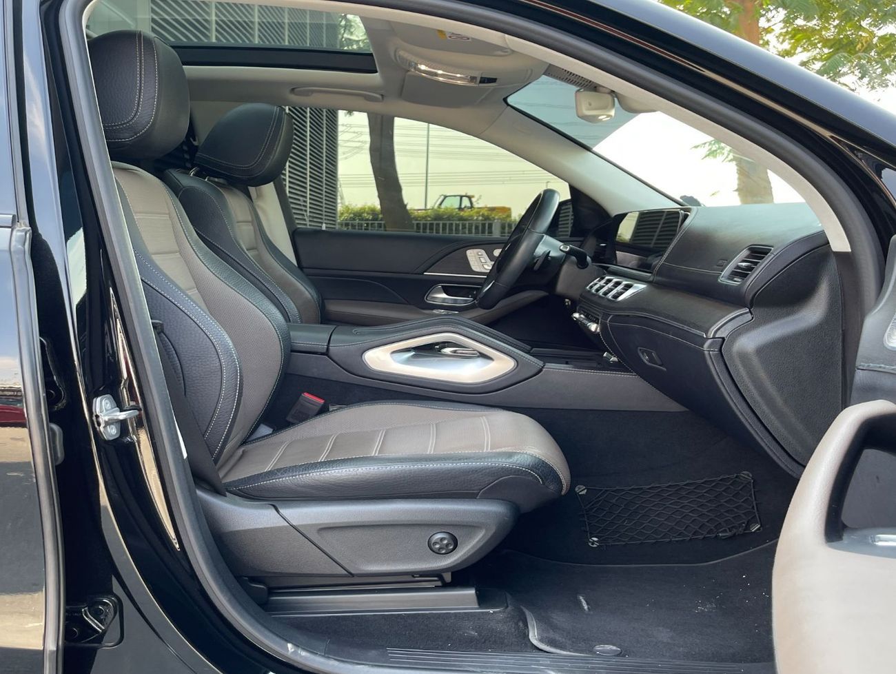 Mercedes-Benz GLE 450 AMG 4MATIC 3L-6CYL GCC -GARGASH ENTERPRISES