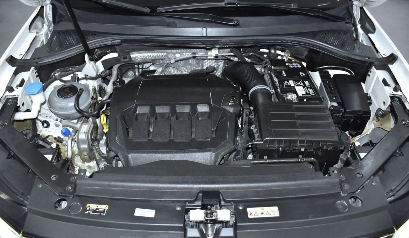 Volkswagen Tiguan R-LINE PREMIUM Volkswagen Tiguan 4Motion ( 2024 Model ) in White Color GCC Specs