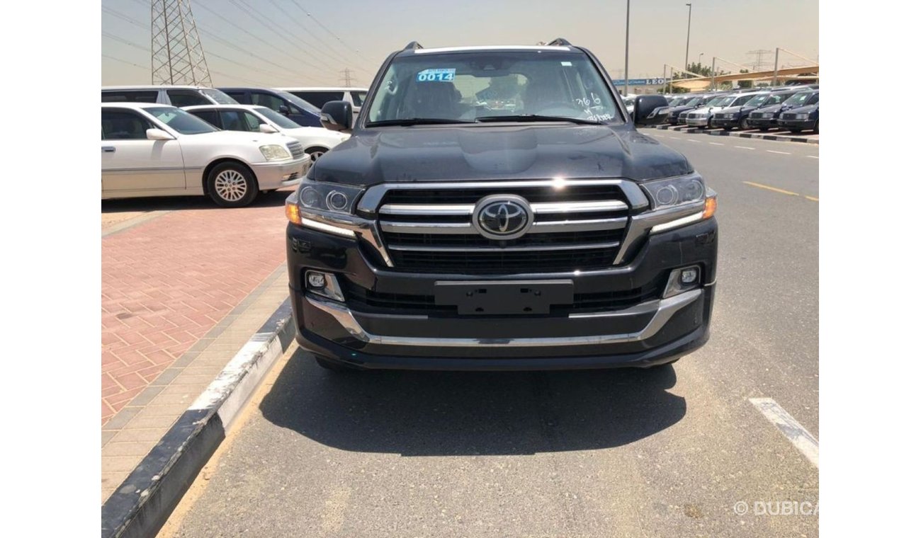 تويوتا لاند كروزر 2020 Toyota Land cruiser 4.6L Petrol Executive Lounge