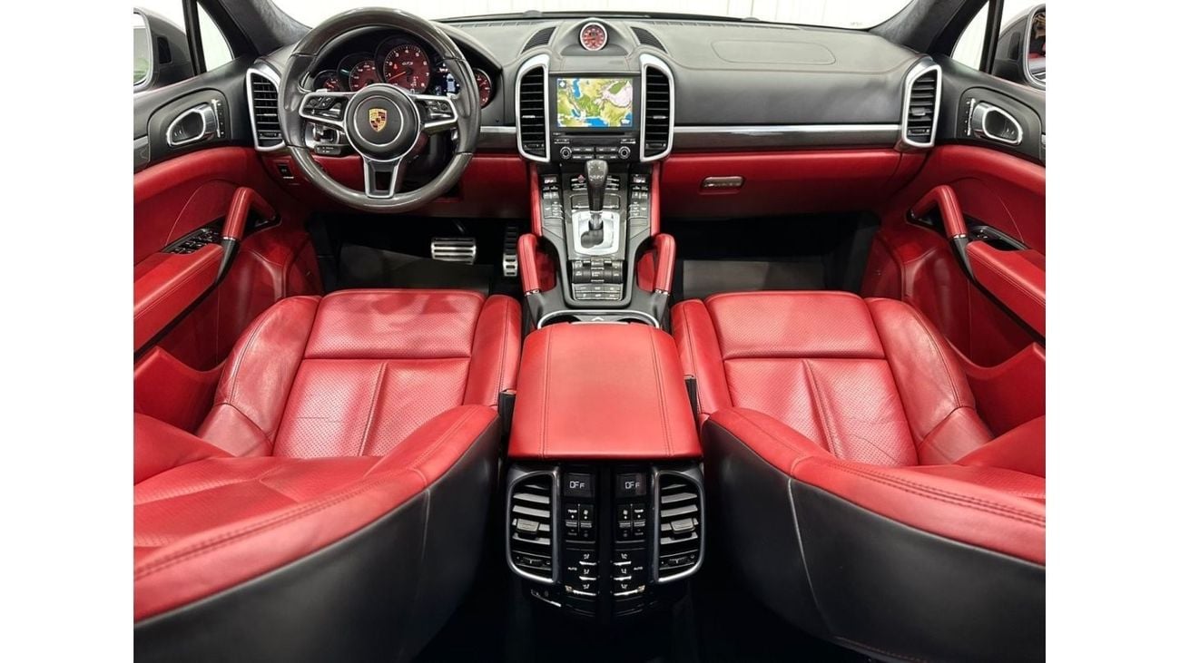 بورش كايان 2017 Porsche Cayenne GTS, Dec 2025 Porsche Warranty, Full Porsche Service History, Full Options, GCC