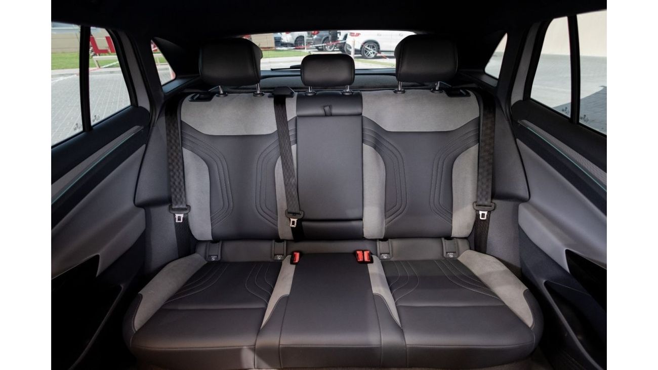 فولكس واجن ID.4 Volkswagen ID.4 Pro 2022 GCC  with Flexible Down-Payment.