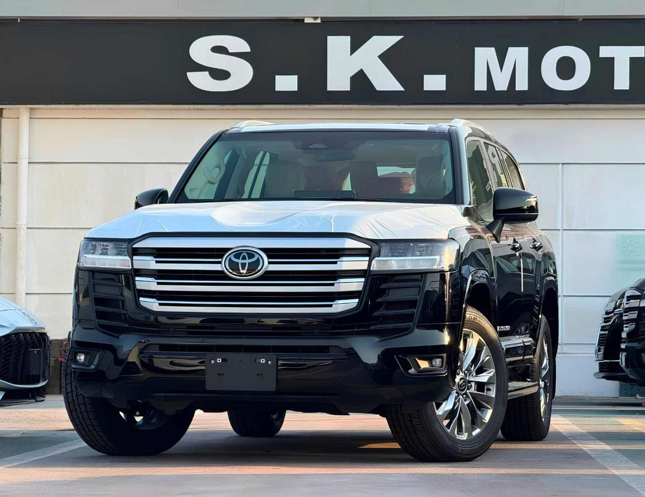 تويوتا لاند كروزر GXR TWIN TURBO || 3.5L V6 PETROL / RADAR / SUNROOF / JBL SPEAKERS / COOL BOX (CODE # GXRPR)
