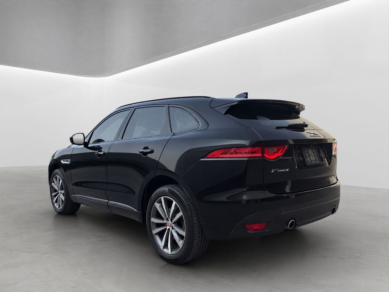 Jaguar F-PACE R-SPORT 2017 JAGUAR F-PACE R-SPORT | 3.0L V6 SUPERCHARGED