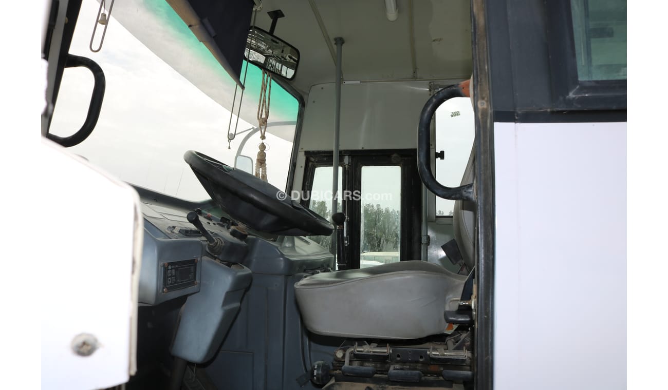 تاتا 613 81 SEATER BUS 2013 MODEL WITH GCC SPECS