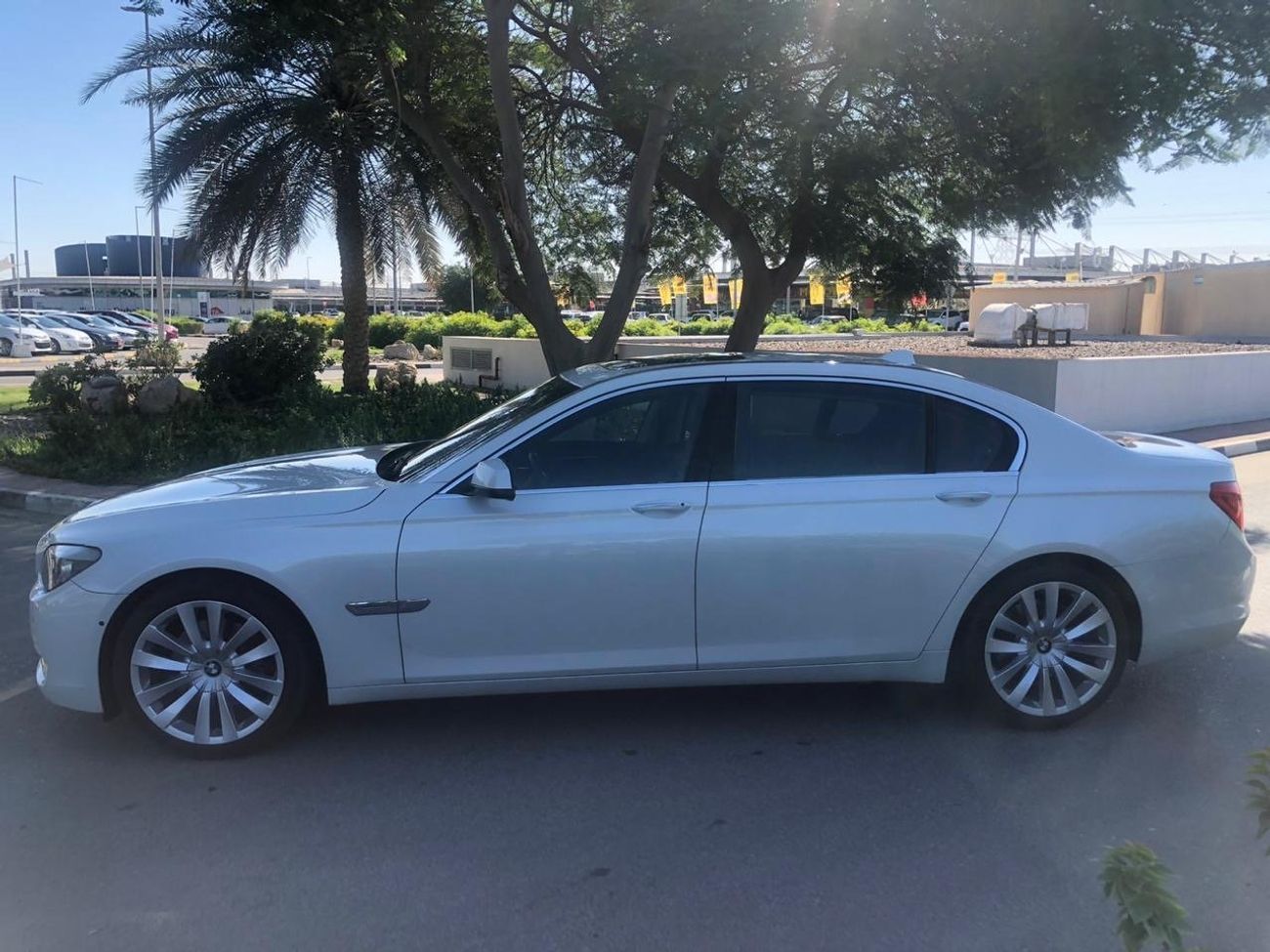 BMW 740Li Exclusive 3.0L