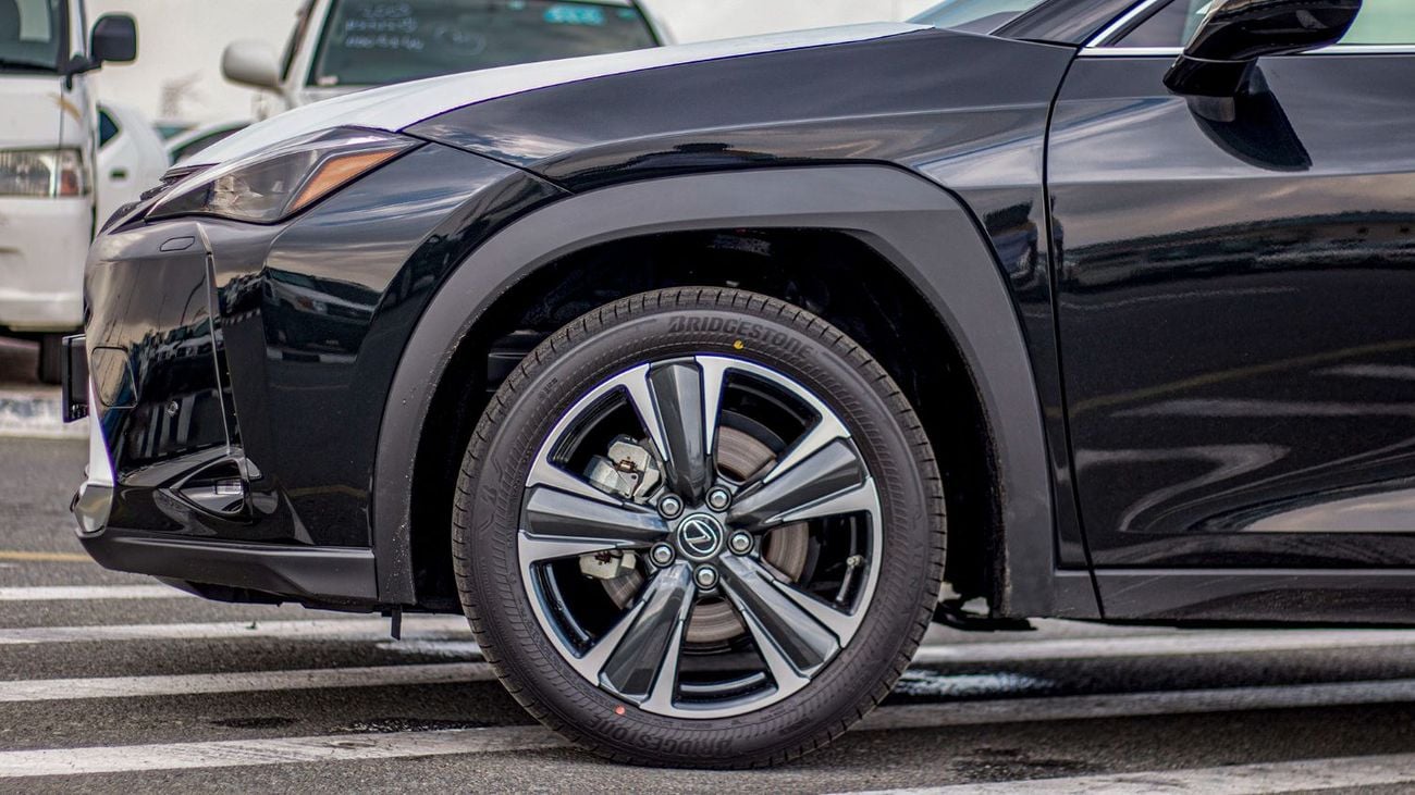 Lexus UX250h STD (NON GCC) LEXUS UX250H | 2-YEAR WARRANTY + SERVICE AVAILABLE | IN-HOUSE FINANCING | 0% DOWNPAYME