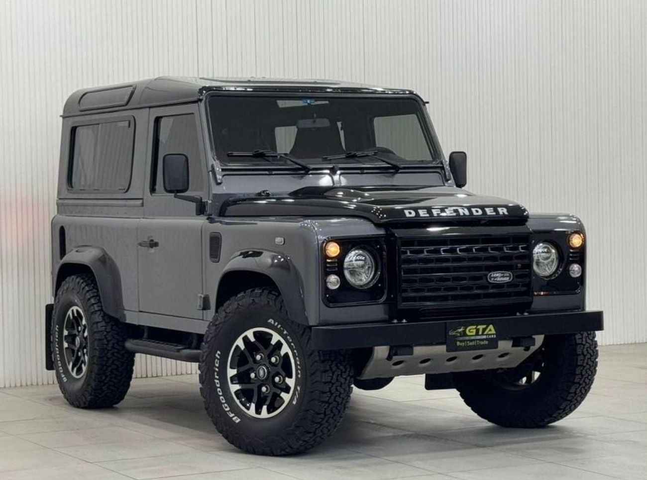Land Rover Defender 2016 Land Rover Defender 90 Adventure Edition, Full Land Rover Service History, 1 of 600, GCC
