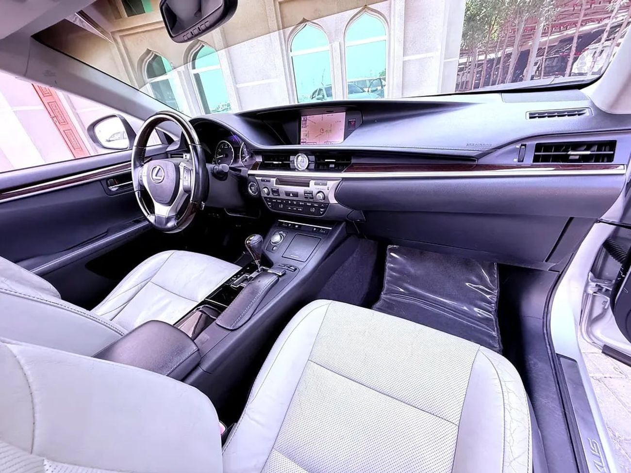 Lexus ES350 لكزس ES350 موديل فل اوبشن عليها كت