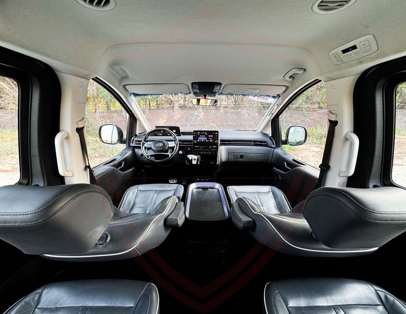 هيونداي ستاريا هيونداي ستاريا | 3.5 لتر | 2023 | خليجية | خالية من الحوادث | بحالة ممتازة | 1210 شهرياً