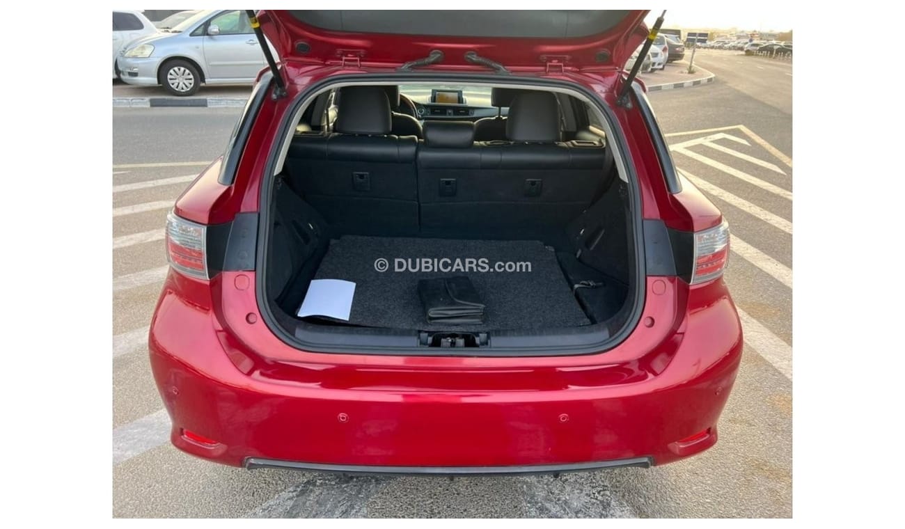 Lexus CT 200h 2011 Lexus CT 200H Hybrid Full Option Very Well Maintained Vehicle