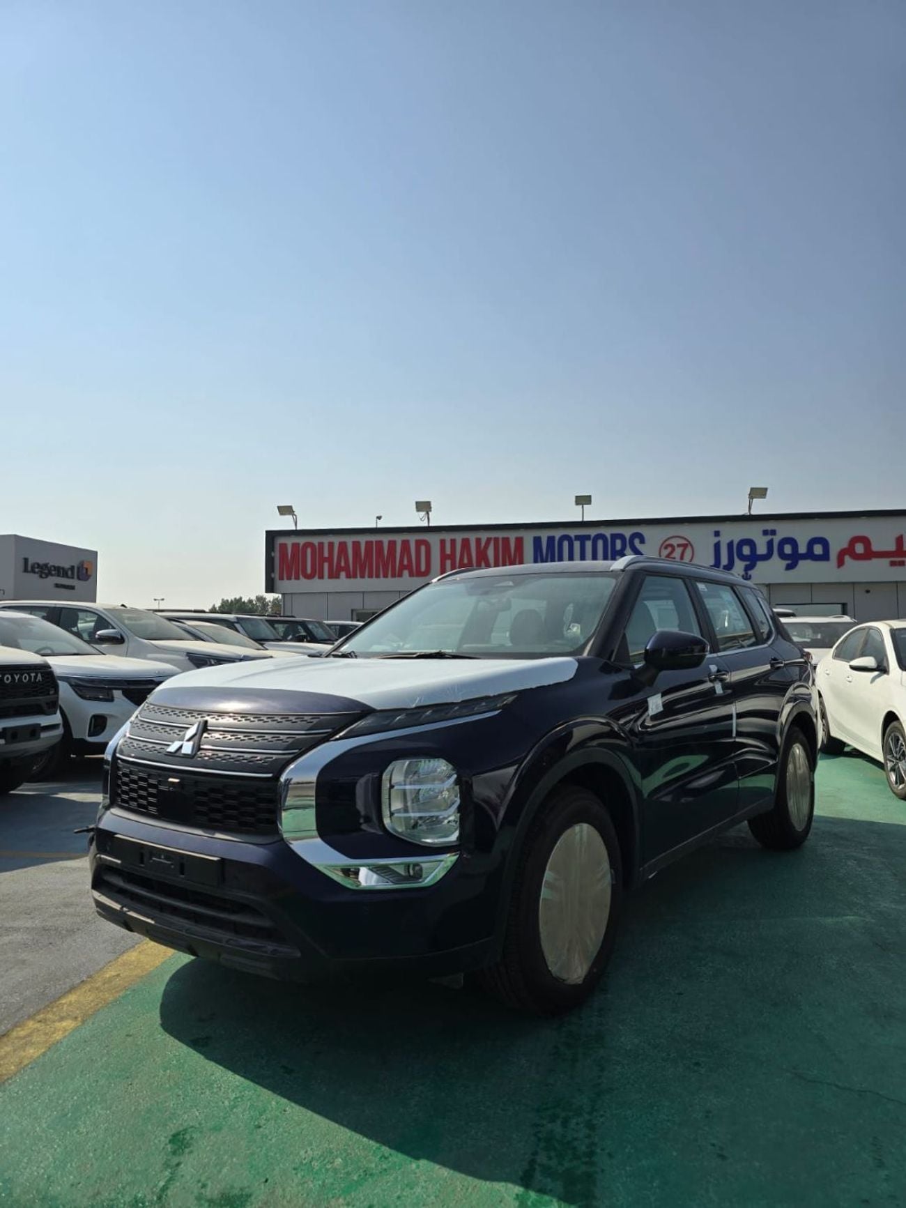 Mitsubishi Outlander MITSUBISHI OUTLANDER M-LINE