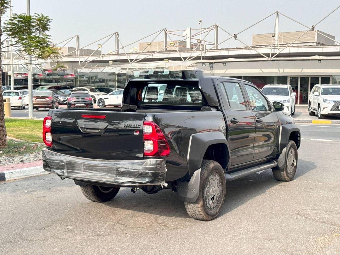 تويوتا هيلوكس 2025 TOYOTA Hilux Dcab 4x4 2.8L GR-S W/RADAR BRAND NEW 0KM