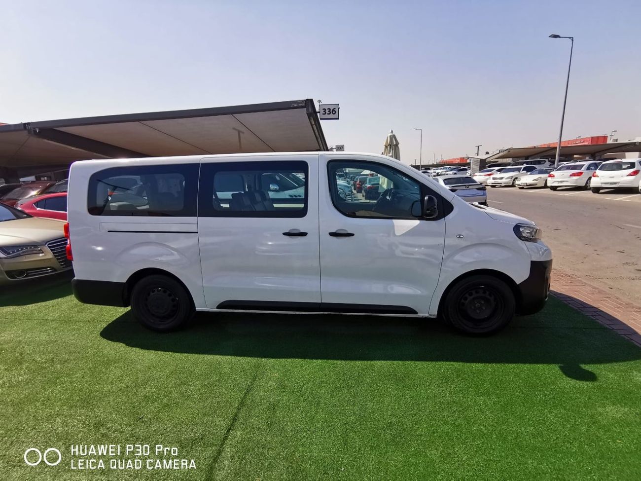 Peugeot Expert first owner - original paint, 9 seats