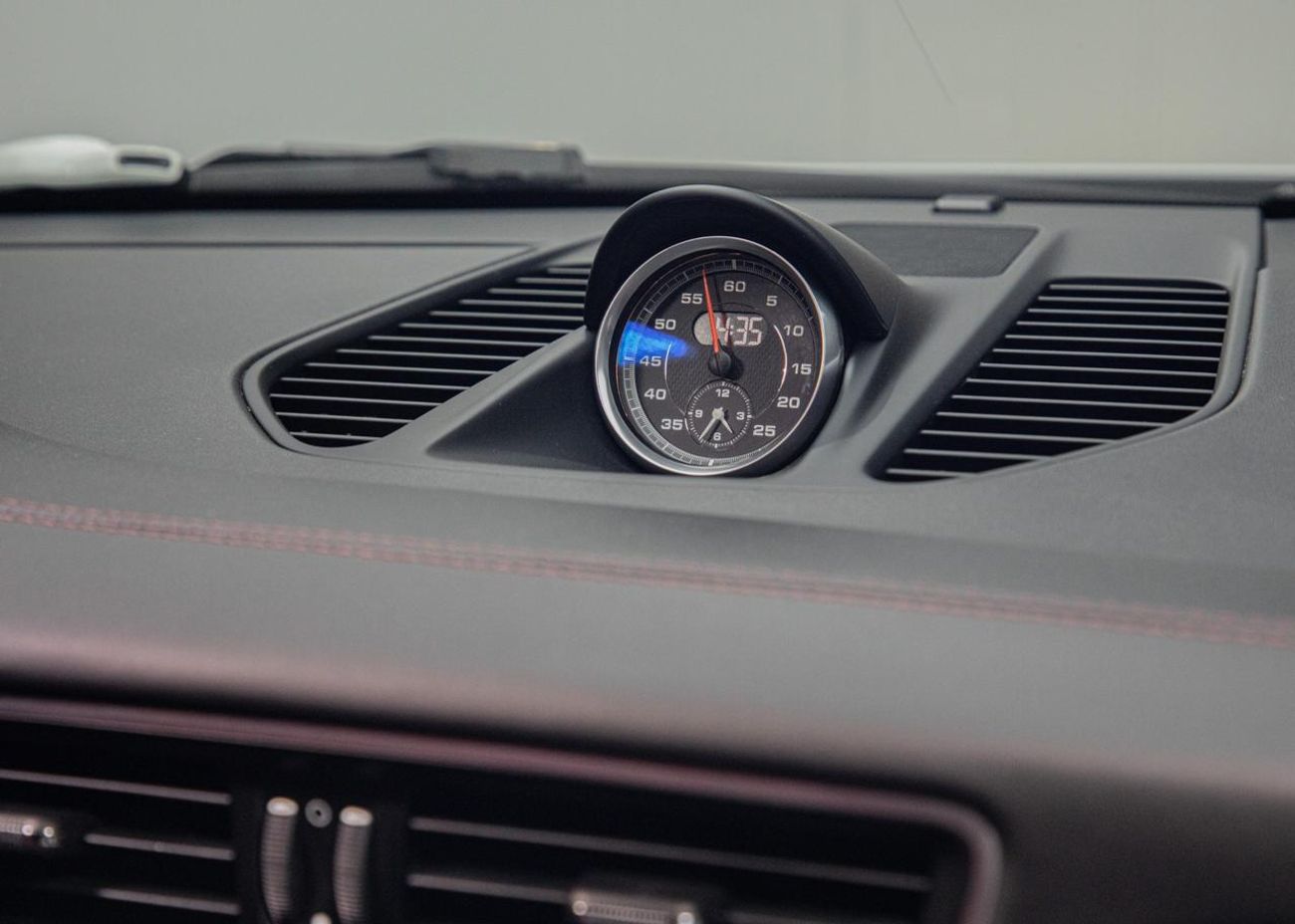 Porsche 911 Carrera 3.0L (380 HP) Coupe Sports Exhaust System • Porsche Warranty • GCC