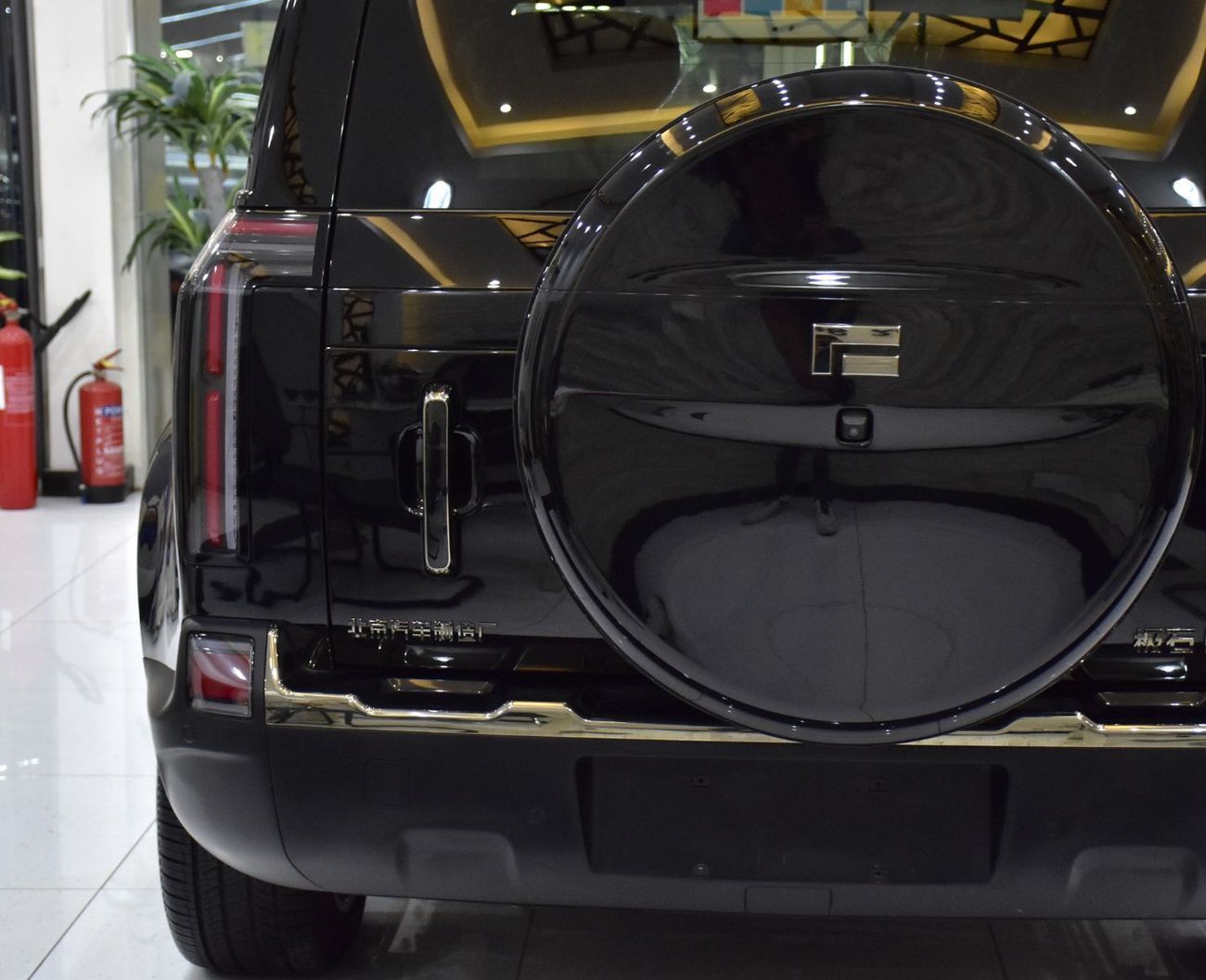 روكس 01 EXCELLENT DEAL for our ROX 01 V.I.P Long Range ( 2025 Model ) in Black Color Chinese Specs