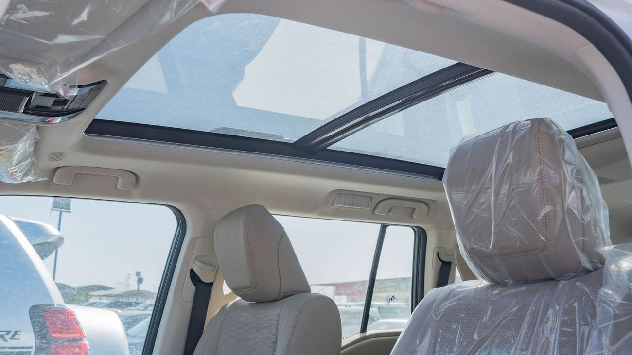 تويوتا برادو 2026 Toyota Prado VXL 2.4L AT Petrol (White-Beige)