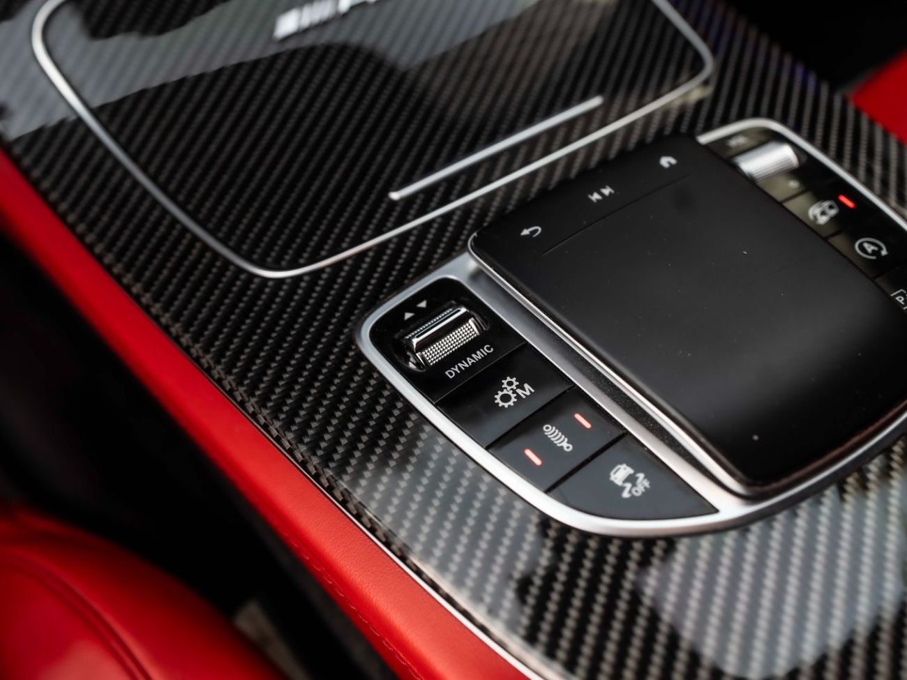 مرسيدس بنز E 63S 4MATIC+ 4.0L