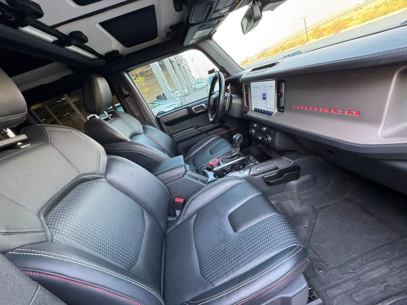 Ford Bronco RAPTOR / V6 3.0 TT / LOW MILEAGE / RADAR / LINE ASSEST / 360 CAMERA / ORIGINAL FOX SUSPENSION KIT