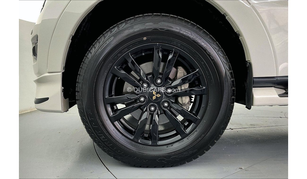 ميتسوبيشي باجيرو Signature Edition