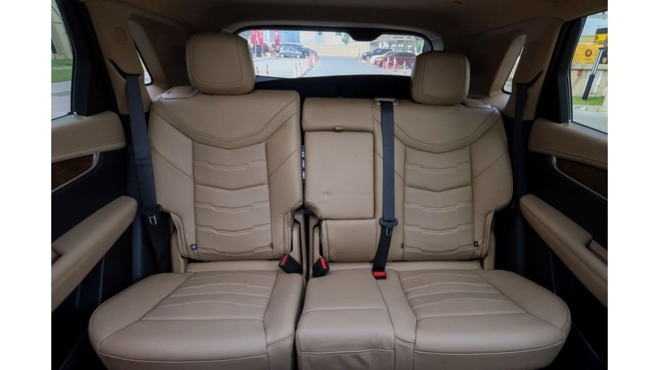 كاديلاك XT5 Cadillac XT5 Premium Luxury 2022 European Spec (BRAND NEW) under Warranty with Flexible Down-Payment