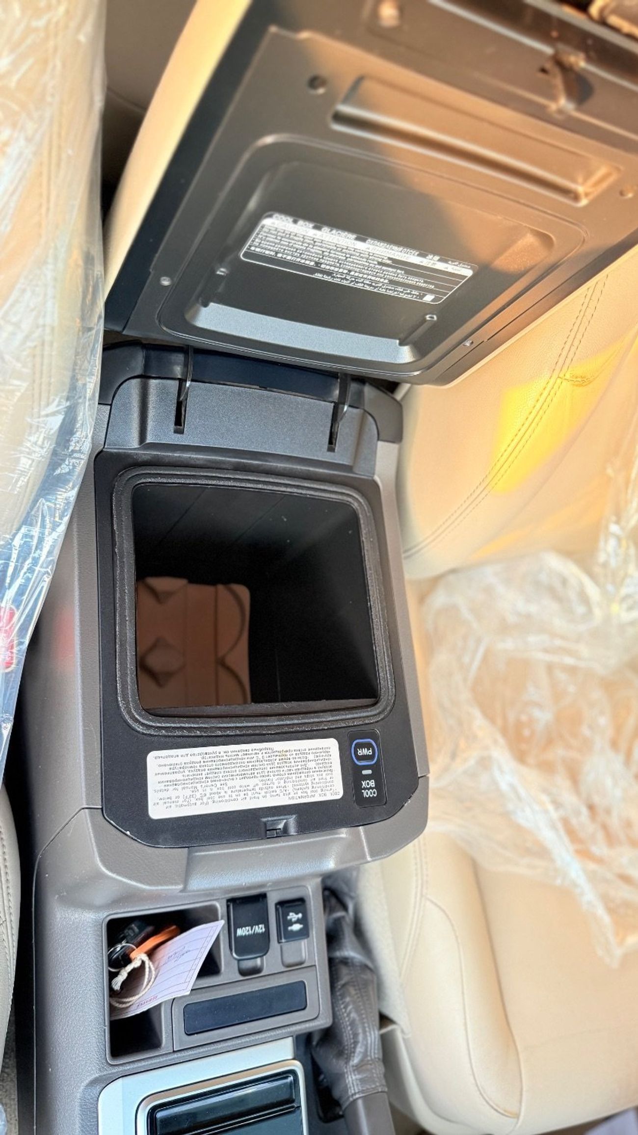 Toyota Prado VXR 2018 Model LHD Full Option GCC Specification Sunroof, Coolbox, Leather Seats, Electric Seats Top