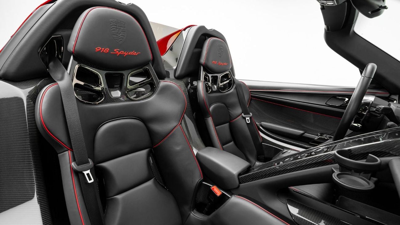 Porsche 918 Spyder - 2015 - Euro Specs