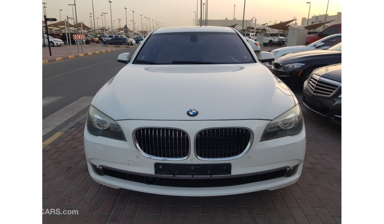 BMW 750Li Bmw 750 model 2010 GCC car prefect condition full service full option low mileage