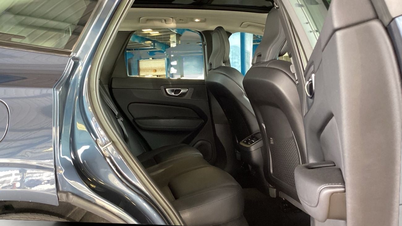فولفو XC 60 2.0 B5 P MHEV ULTIMATE DARK 4WD AUTO | شامل الضمان | 0 ﺪﻔﻋﺓ ﺃﻮﻟﻯ