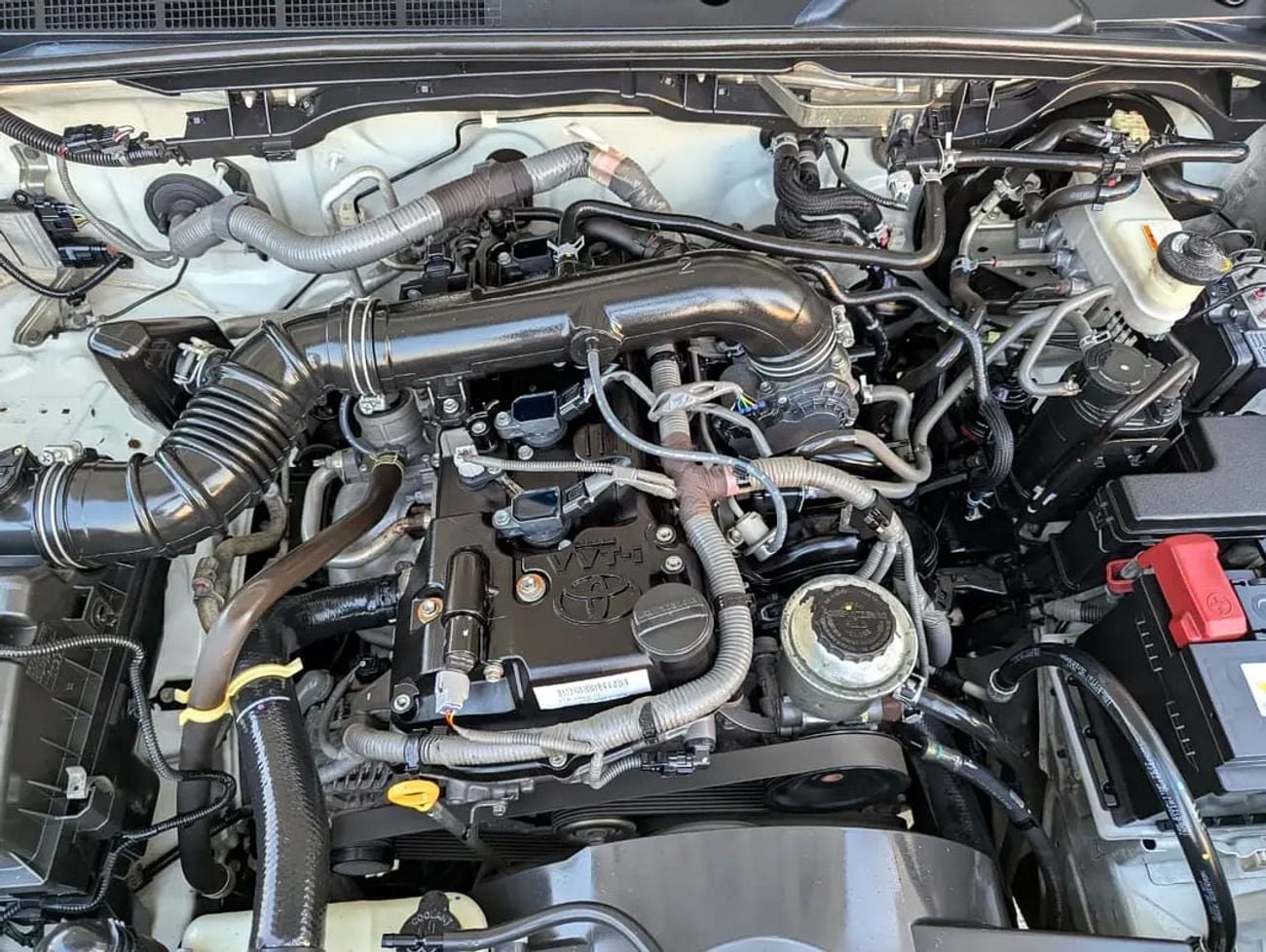 تويوتا فورتونر Pristine EXR V4 2.7L | GCC Specs | Low Mileage
