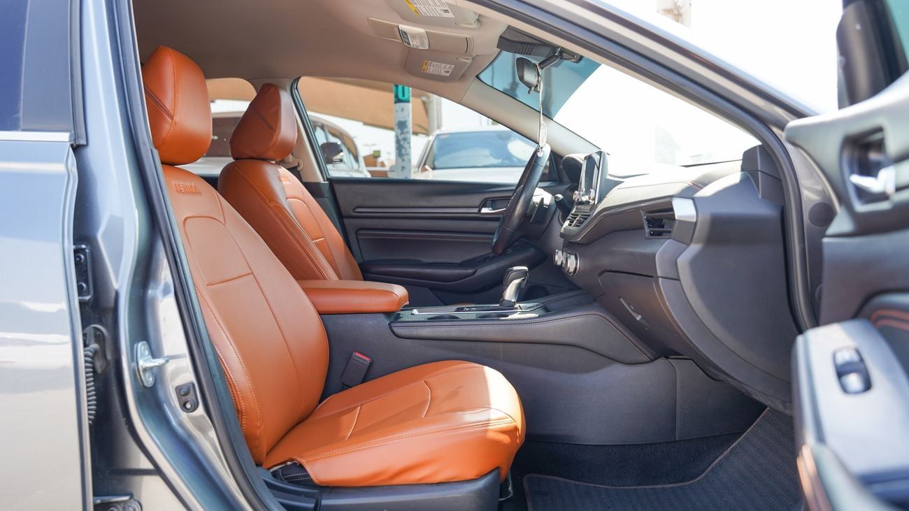 نيسان ألتيما