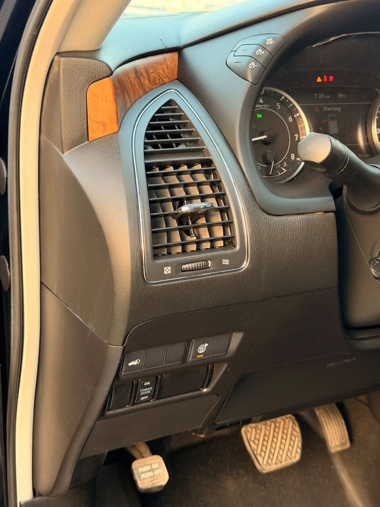 Nissan Armada SL Full option 5.6L