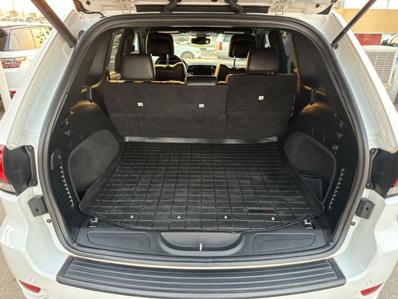 Jeep Grand Cherokee Laredo