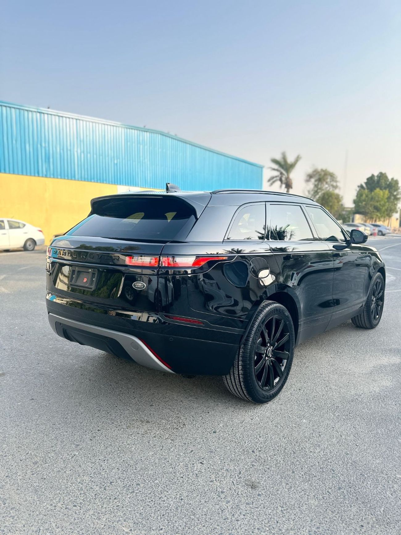 لاند روفر رينج روفر فيلار P250 S 2.0L Petrol