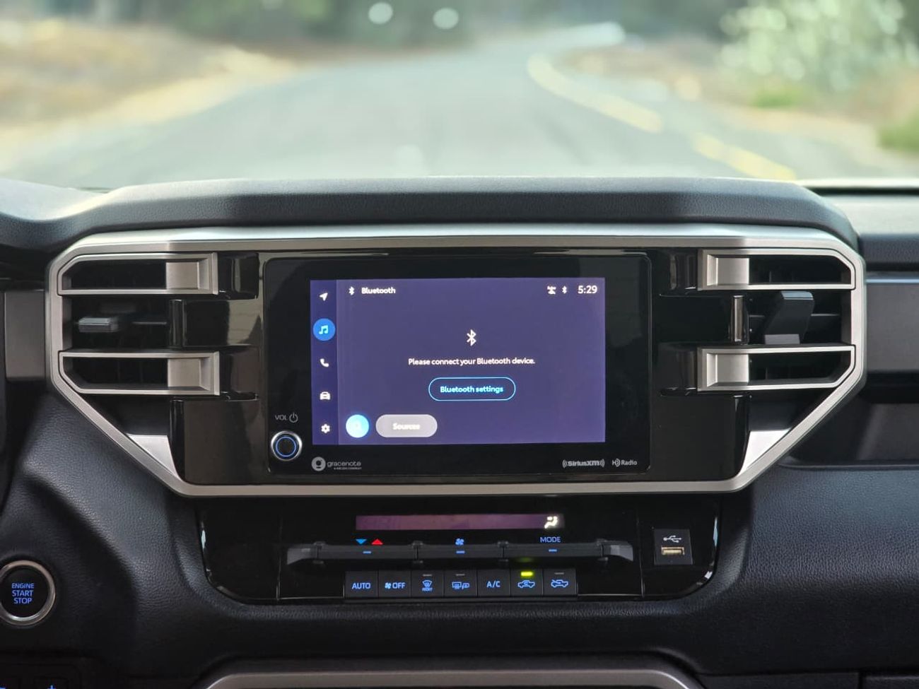 تويوتا تاندرا TOYOTA TUNDRA SR5 2024 // V6 TWIN TURBO // ORGINAL PAINT // PERFECT CONDITION // LOW MILEAGE