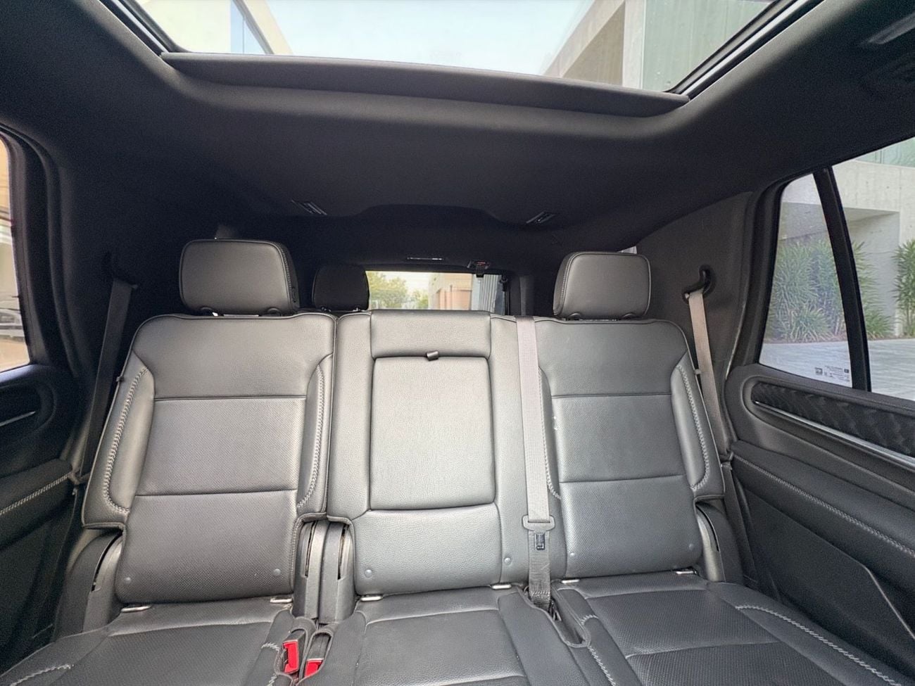 GMC Yukon Denali 6.2L (8 Seater) AED 2,080 P.M | 0% DOWN PAYMENT | GMC YUKON DENALI | 6.2L V8 | 2022 | GCC SPE