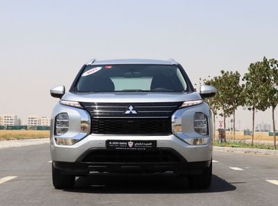 Mitsubishi Outlander GLX MIDLINE ACCIDENTS FREE - GCC - M LINE - ORIGINAL PAINT - PERFECT CONDITION INSIDE OUT